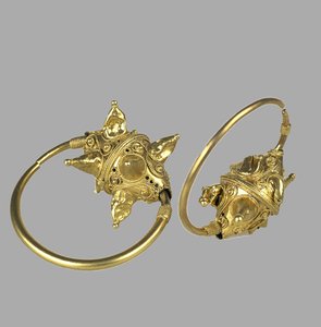 Gold pendant Kolt