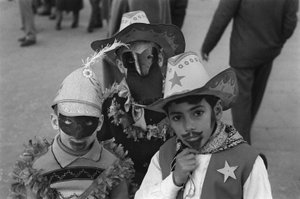 Children in Mask, Crotone