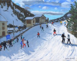 Skiing Down to Selva Val Gardena