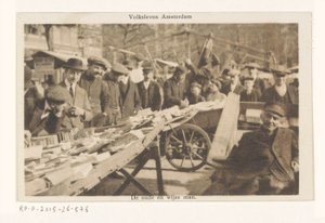 Bookstall of David Boekbinder on Waterlooplein by Anonymous