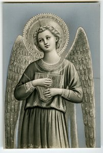 A musician angel playing the zither