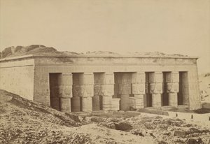 Dendera: Façade