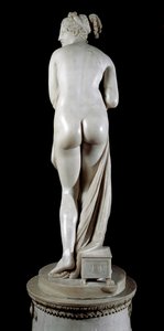 Venere Italica by Antonio Canova