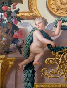 (detail)