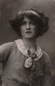 Miss Gabrielle Ray as Daisy in The Dollar Princess, c. 1930