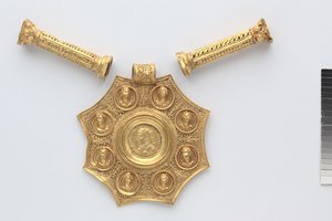 Octagonal Pendant, and Two Spacers in the Form of Corinthian Columns, 324-326