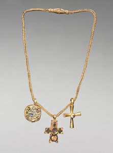 Chain with Pendant and Two Crosses, early 500s