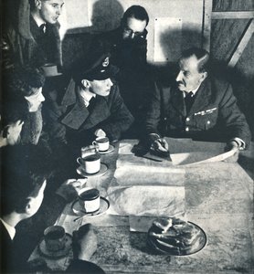Return: Interrogation by Cecil Beaton