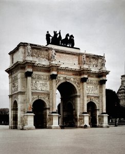 View of the Arc de Triomphe du Carrousel realized by Pierre Francois Leonard Fontaine and Charles Percier in Paris (Louvre)