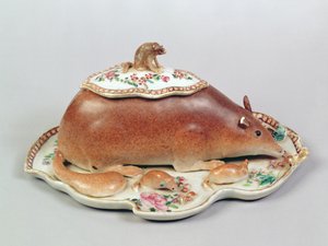 Famille Rose Sauce Tureen and Cover Modeled as a Squirrel, Chien Lung Period by Chinese School