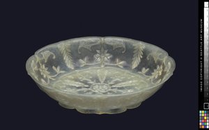 Floral design dish, 19th century