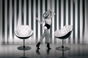 Chic Nude Stripes