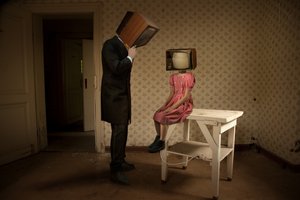 Vintage TV Heads by Christine von Diepenbroek