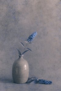 Elegant Blue Flower Vase by Cicek Kiral