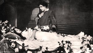 Matheson Lang and Nora Kerin in a Scene from Romeo and Juliet by Daily Mirror Studios