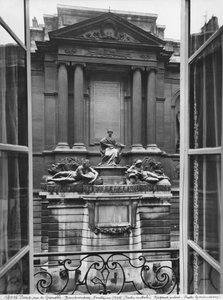 View of the Fountain of the Four Seasons, central part, rue de Grenelle, 1739-46 (detail)