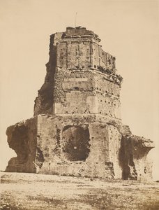Ruins, Tour Magne