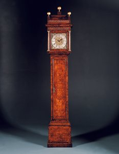 Queen Anne longcase clock by Edward Banger