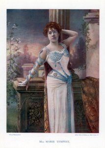 Dame Marie Tempest, English singer and actress, 1901