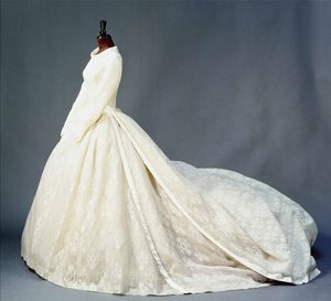 princess mary wedding dress 1922 Wedding dress worn by Mary, Princess Royal, 1922