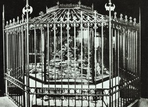 Tower of London: Crown Jewels, 1890