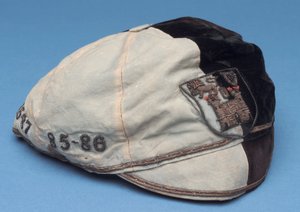Decorative cap, late 19th century