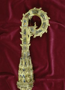 Head and crook of the crozier of William of Wykeham: Peter side (detail)