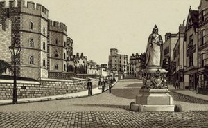 Jubilee Monument by English School