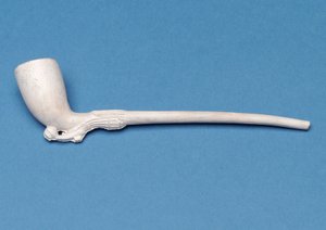 Small pipe with stem in shape of a lady