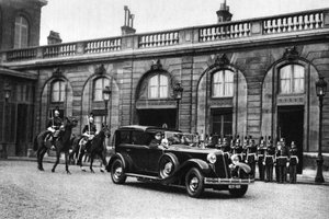 The President of the Republic going out, Paris, 1931