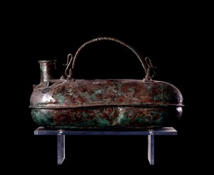 Etruscan civilization: bronze askos from the tomb of the Bronze Char in Vulci, 680-670 BC