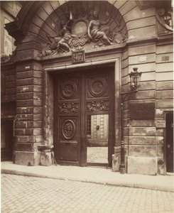Hotel of the Ambassadors of Holland, 47 rue Vieille-du-Temple by Eugène Atget