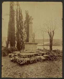 La Rochelle, Calvary by Eugène Atget