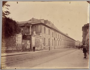 Museum of Natural History, Rue Geoffroy Saint-Hilaire by Eugène Atget