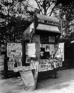 Kiosk in Paris, c.1910