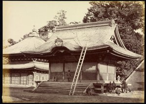 Kamakura, Temple of Hatchiman by Felice Beato
