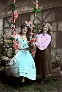 Zena and Phyllis Dare, English Actresses