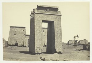 Sculptured Gateway, Karnac