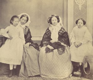 Elise Höusermann, Hermine, Marie and Marie Antoine