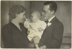 Portrait of Juliana, Queen of the Netherlands, Bernhard of Lippe-Biesterfeld and Beatrix, Queen of the Netherlands by Franz Ziegler