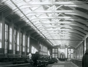 The Lion House with five men working on its maintenance, London Zoo, 1926 by Frederick William Bond