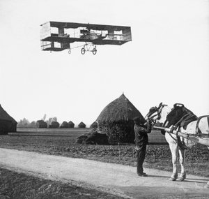 Flight by Henri Farman (1874-1958) from Chalons to Reims, 1908