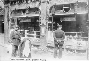 Paris, German shop smashed by mob