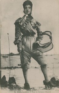 Postcard of an oyster fisher, sent in 1913 by French Photographer