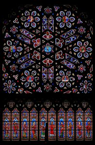 Rose window with the Crucifixion surrounded by scenes from the Resurrection