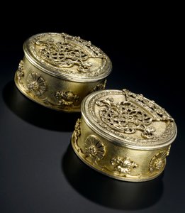 Silver-gilt small circular box with cover from the Lennoxlove toilet service, owned by Frances Teresa Stewart, Duchess of Richmond and Lennox: French, Paris, assayed between September 1672 and October 1674