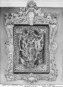 Tapestry of the coat of arms of the French Royal Family with a Louis XIV frame
