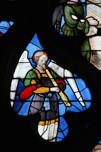 Window depicting a Musical Angel