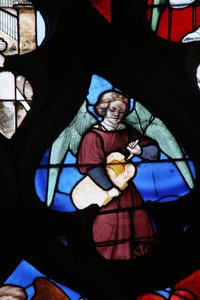 Window depicting the Musical Angel