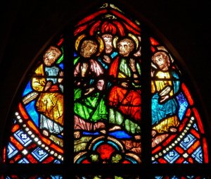 Window w0 depicting Pentecost: Virgin and four Apostles by French School